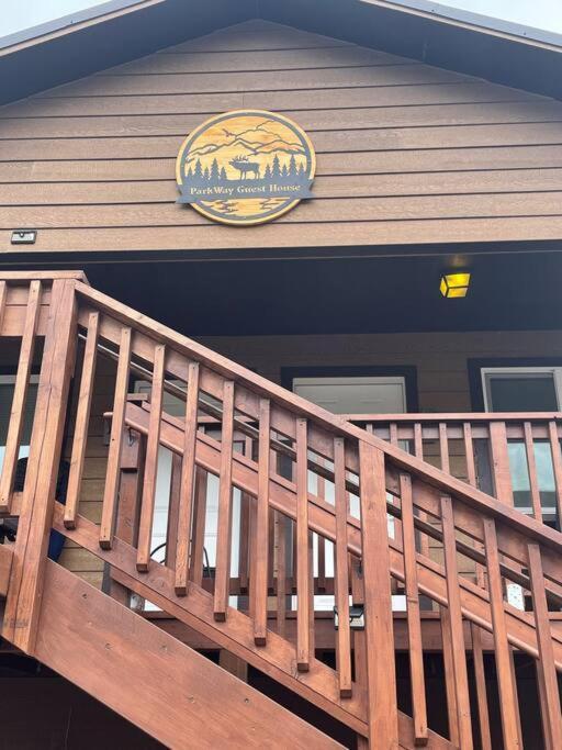 Parkway Yellowstone Guest House #7 加德纳 外观 照片