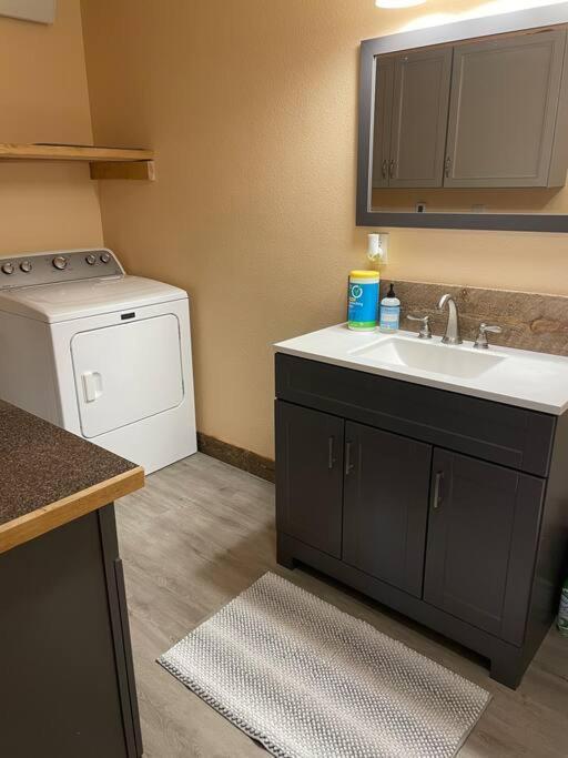 Parkway Yellowstone Guest House #7 加德纳 外观 照片