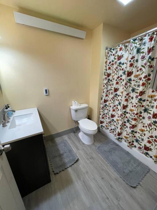 Parkway Yellowstone Guest House #7 加德纳 外观 照片